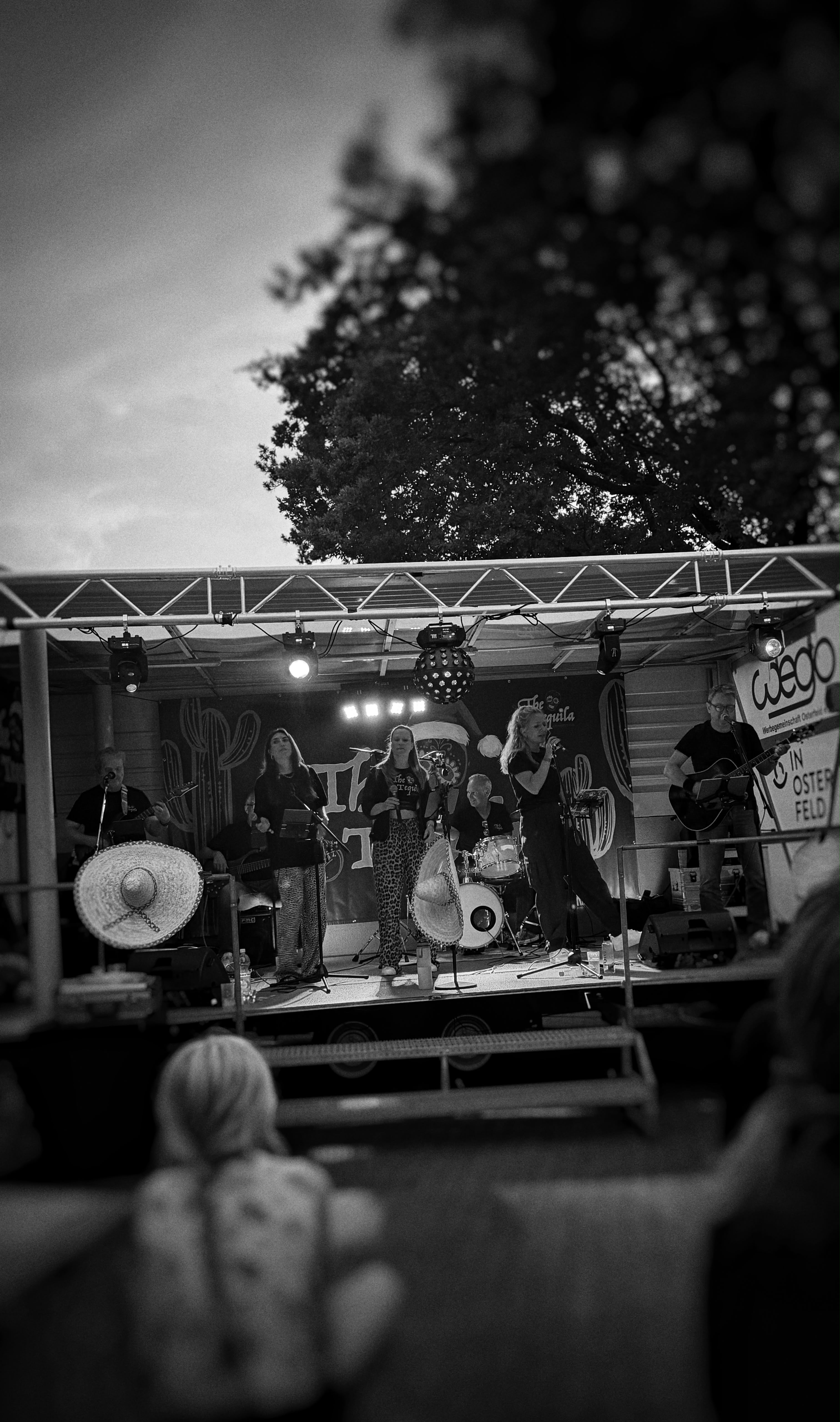 The Tequila Connection live